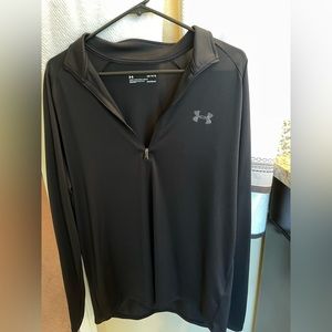 Men’s Under Armour lightweight quarter zip pullover in black